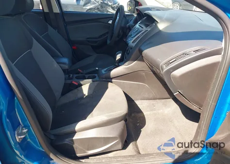 2014 Ford Focus Se z USA, uszkodzony, nr VIN 1FADP3F25EL233696